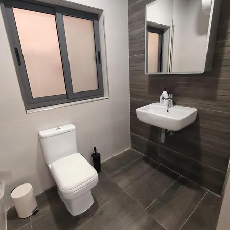 Cozy Double With Private Bath * Пемброк