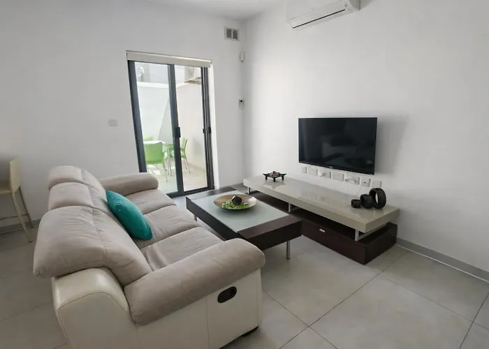 Modern Double In Peaceful Just Minutes Away From St Julians *