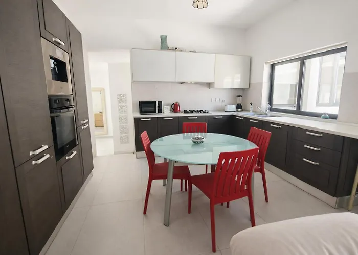 Modern Double In Peaceful Just Minutes Away From St Julians